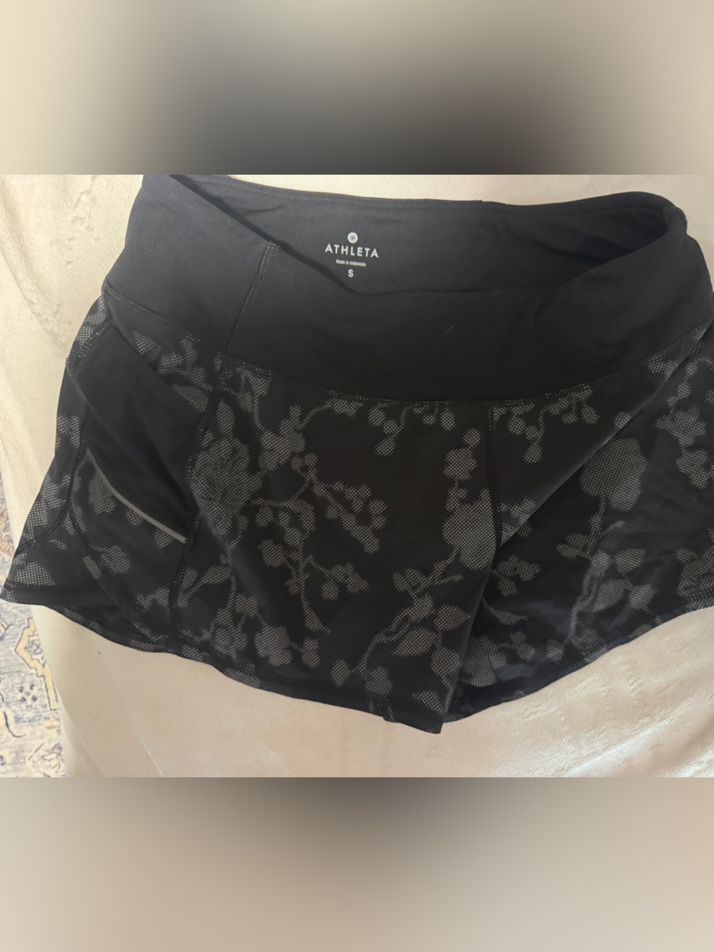Athleta Black Floral-Accent shorts